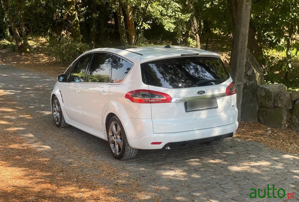 2010' Ford S-Max photo #2