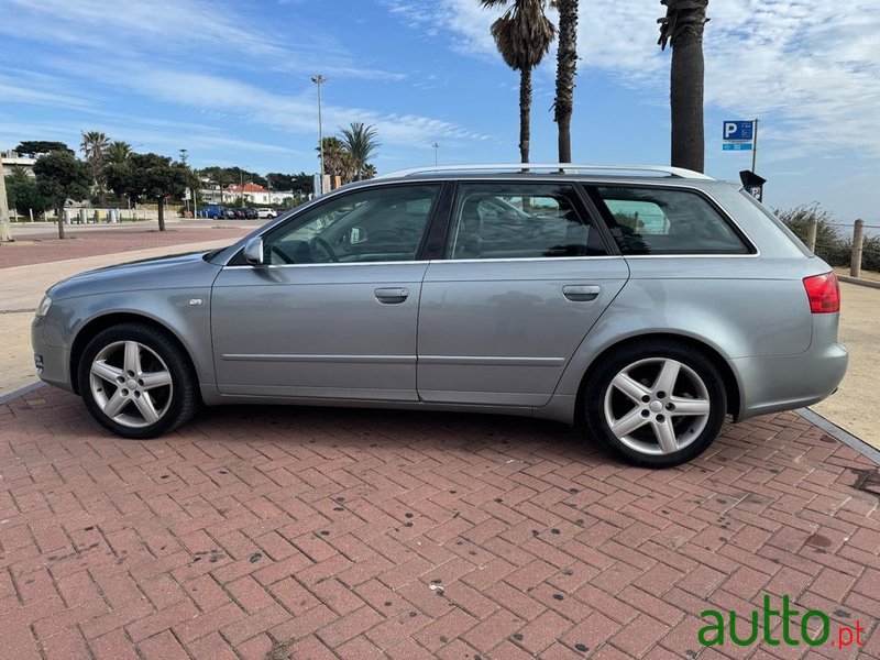 2005' Audi A4 Avant photo #2