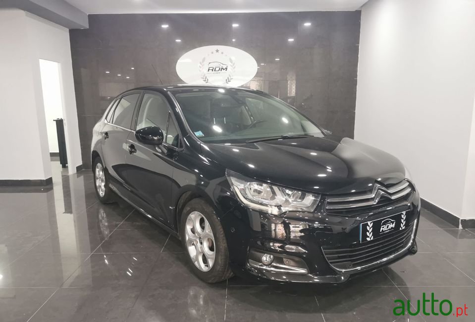 2017' Citroen C4 photo #1