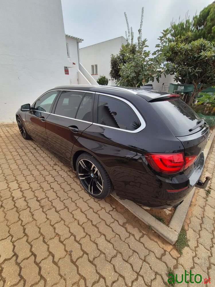2012' BMW Série 5 D Touring Aut. photo #4
