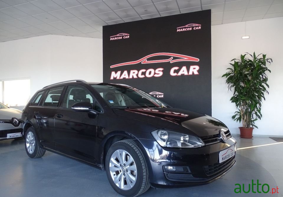 2016' Volkswagen Golf Variant photo #1