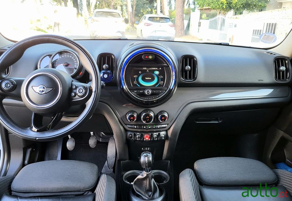 2017' MINI Countryman photo #4