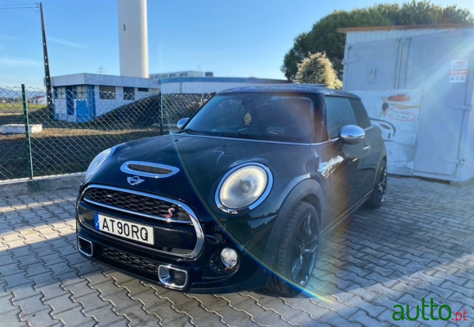 2016' MINI Cooper photo #1