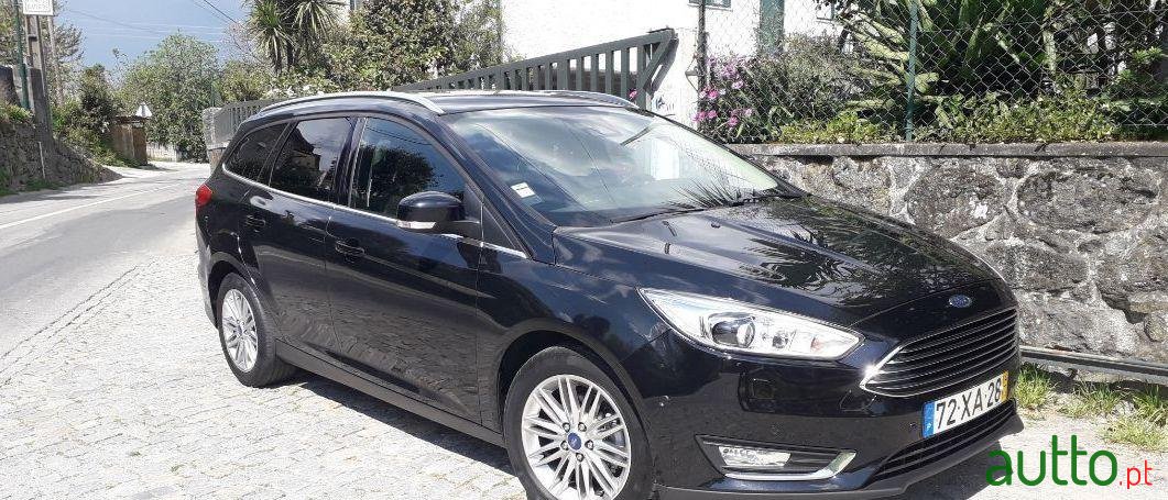 2014' Ford Focus Sw photo #1