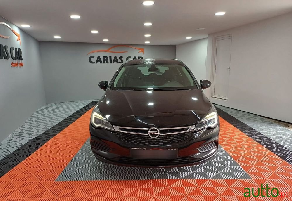 2018' Opel Astra Sports Tourer photo #3