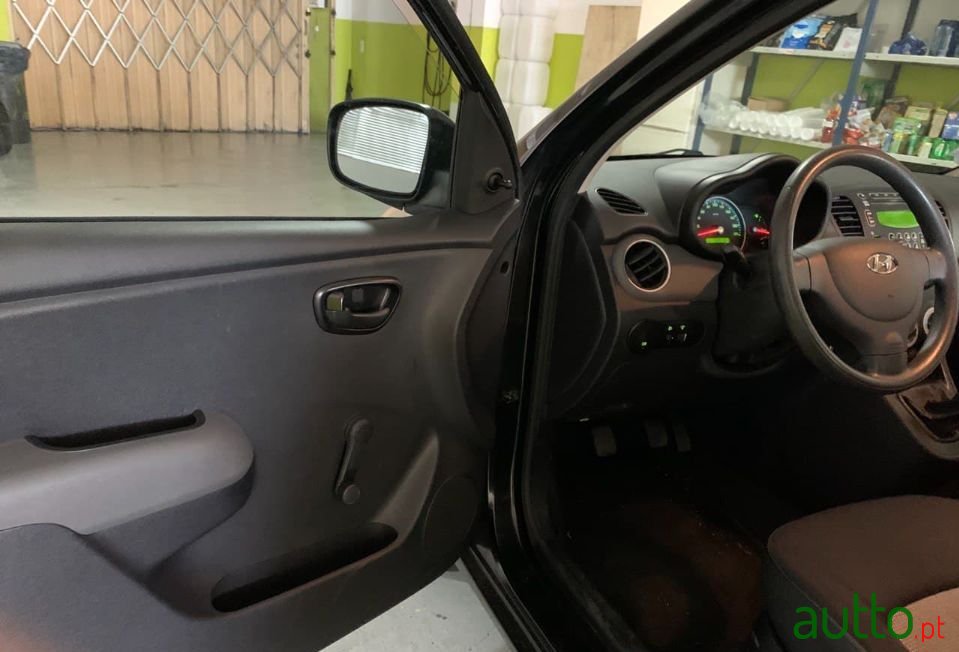 2010' Hyundai i10 photo #4