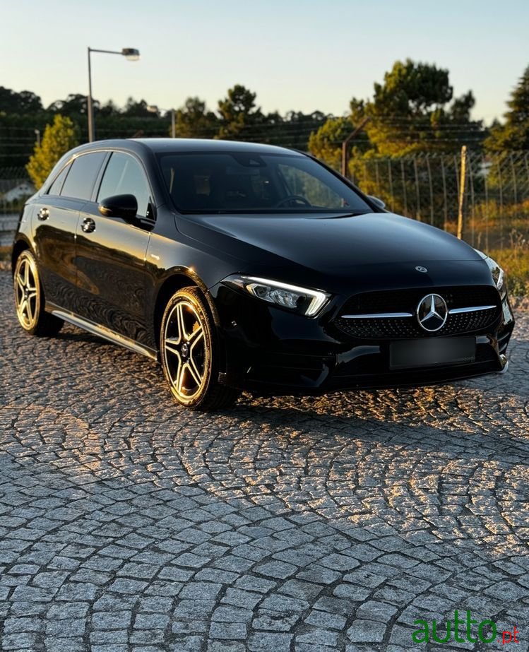 2022' Mercedes-Benz Classe A E Amg Line photo #3