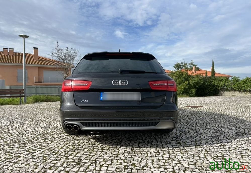 2012' Audi A6 Avant photo #2