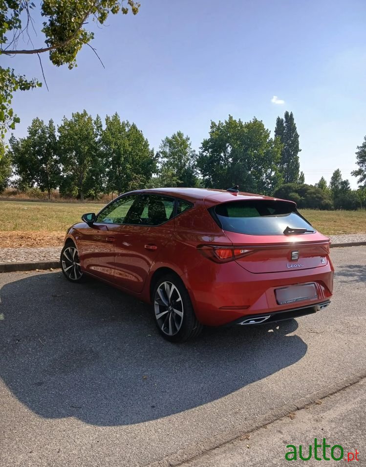 2020' SEAT Leon photo #4