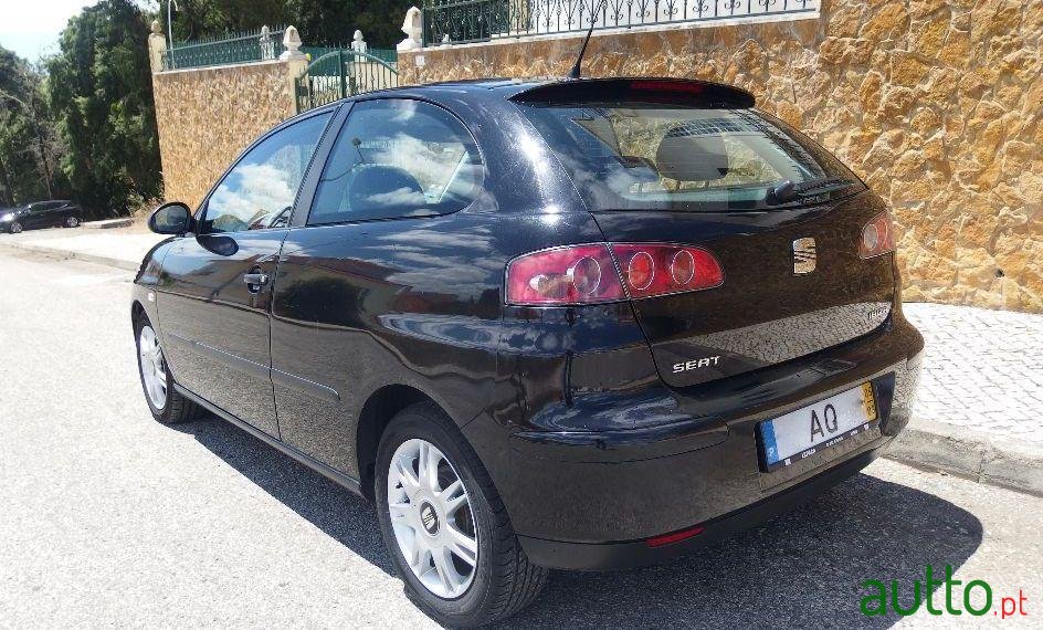 2005' SEAT Ibiza photo #1