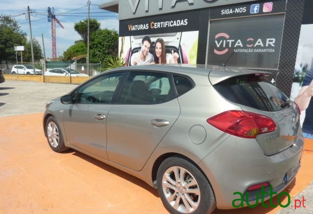 2015' Kia Ceed photo #4