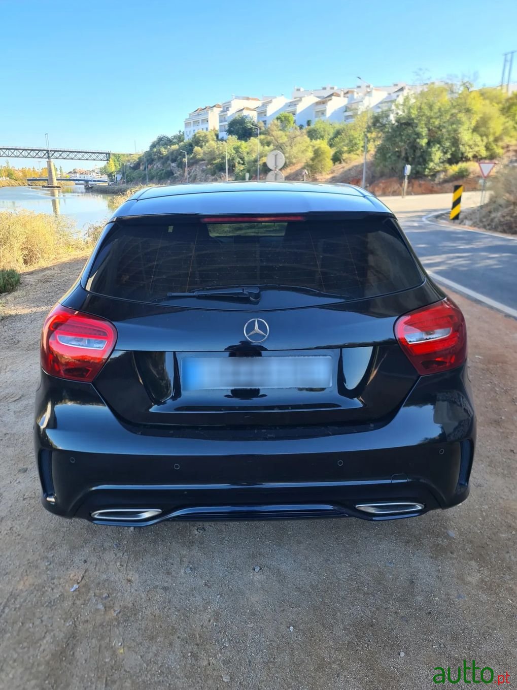 2015' Mercedes-Benz A-200 photo #3