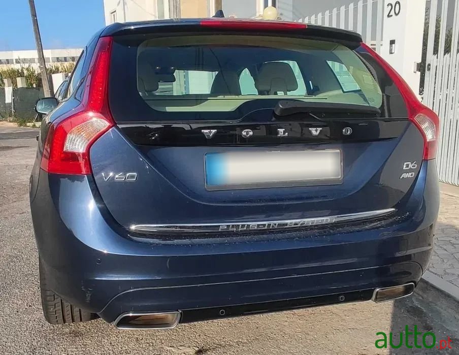 2014' Volvo V60 photo #6