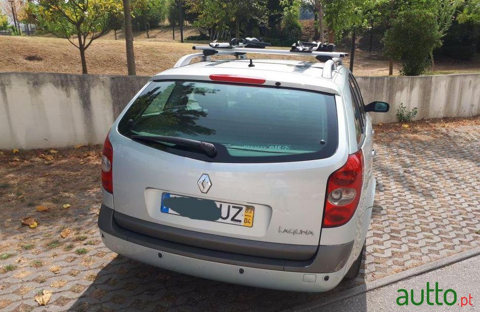 2003' Renault Laguna Break photo #1