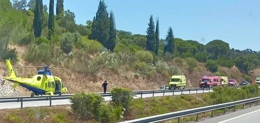 Um morto e dois feridos em despiste de carro em Alcácer do Sal