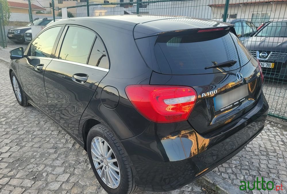 2014' Mercedes-Benz A 180 photo #2