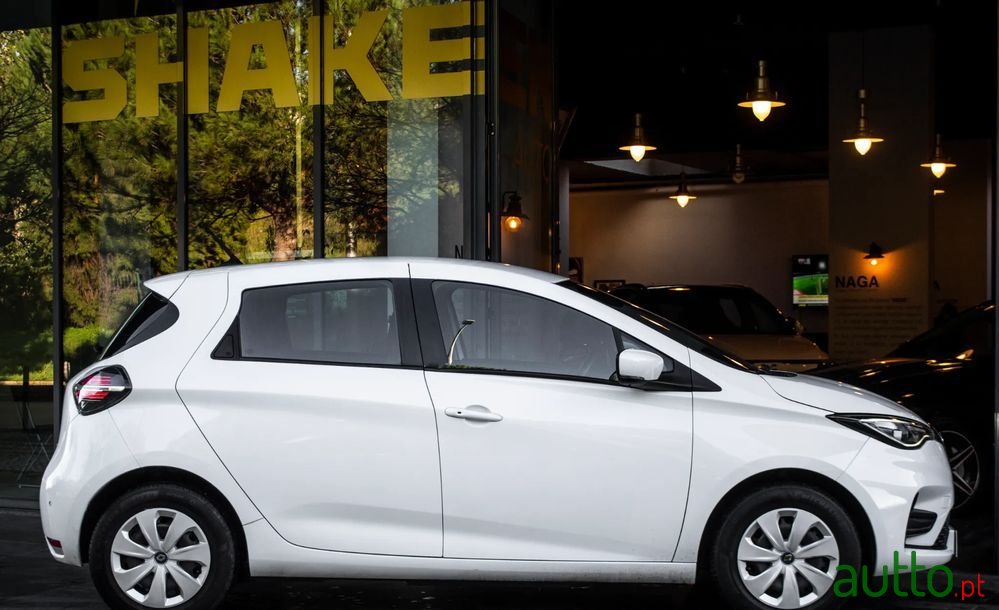 2020' Renault Zoe photo #5