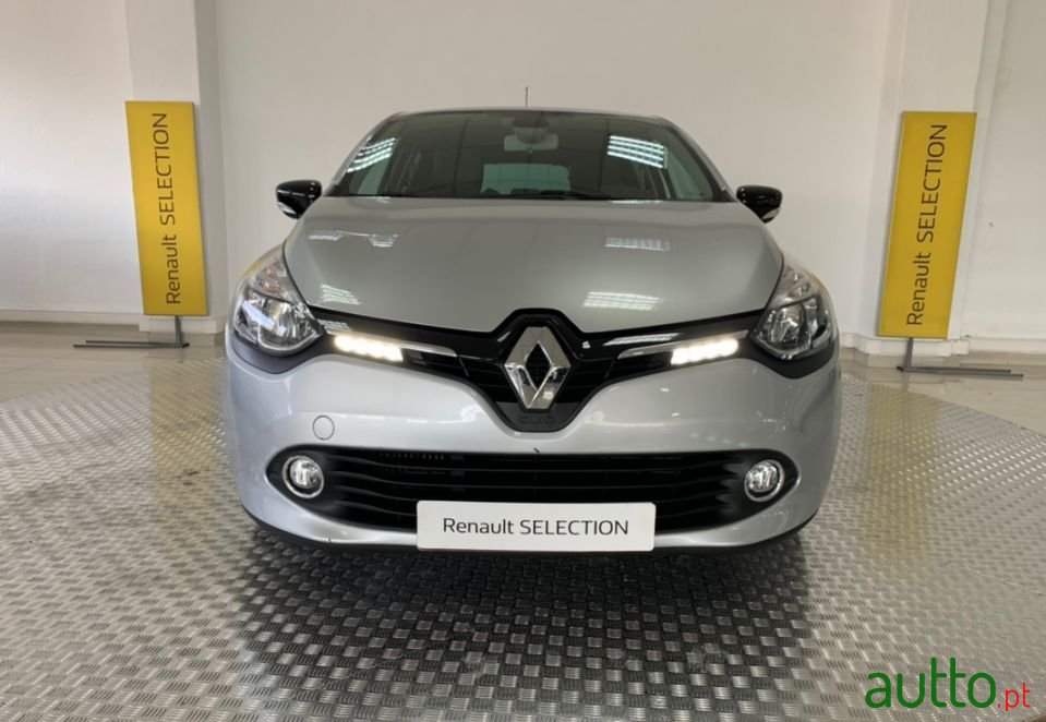 2016' Renault Clio photo #2
