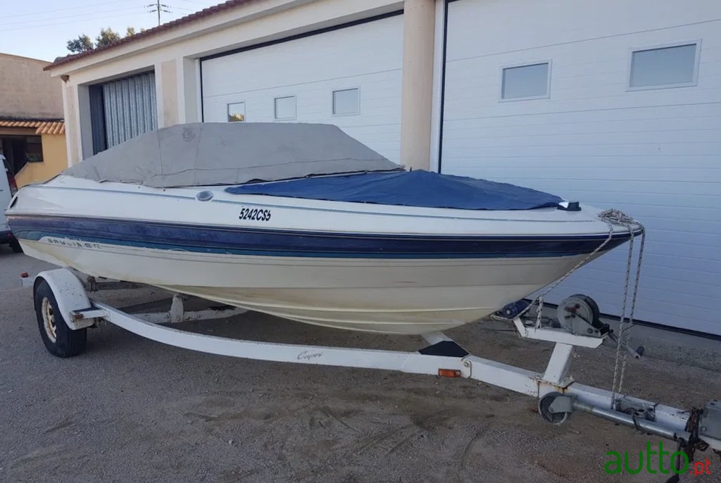2000' Bayliner Capri 2050 photo #1