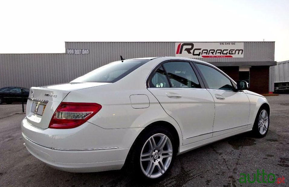 2007' Mercedes-Benz C-220 Cdi photo #2