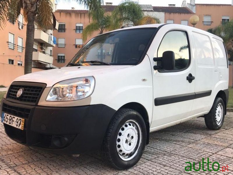 2006' Fiat Doblo 1.3 Multijet photo #1