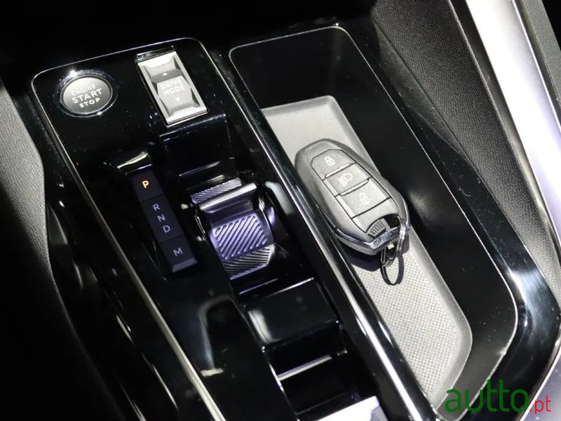 2024' Peugeot 5008 photo #4