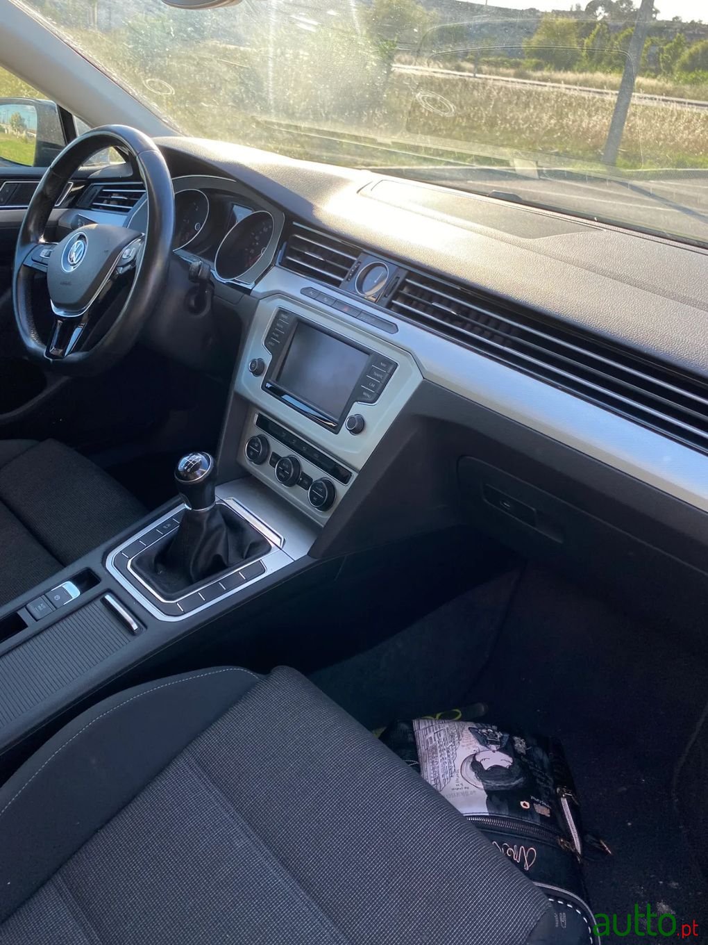 2015' Volkswagen Passat photo #5