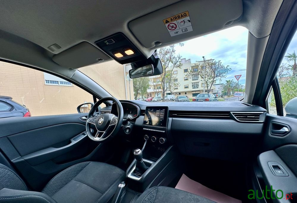 2020' Renault Clio 1.0 Tce Intens photo #6