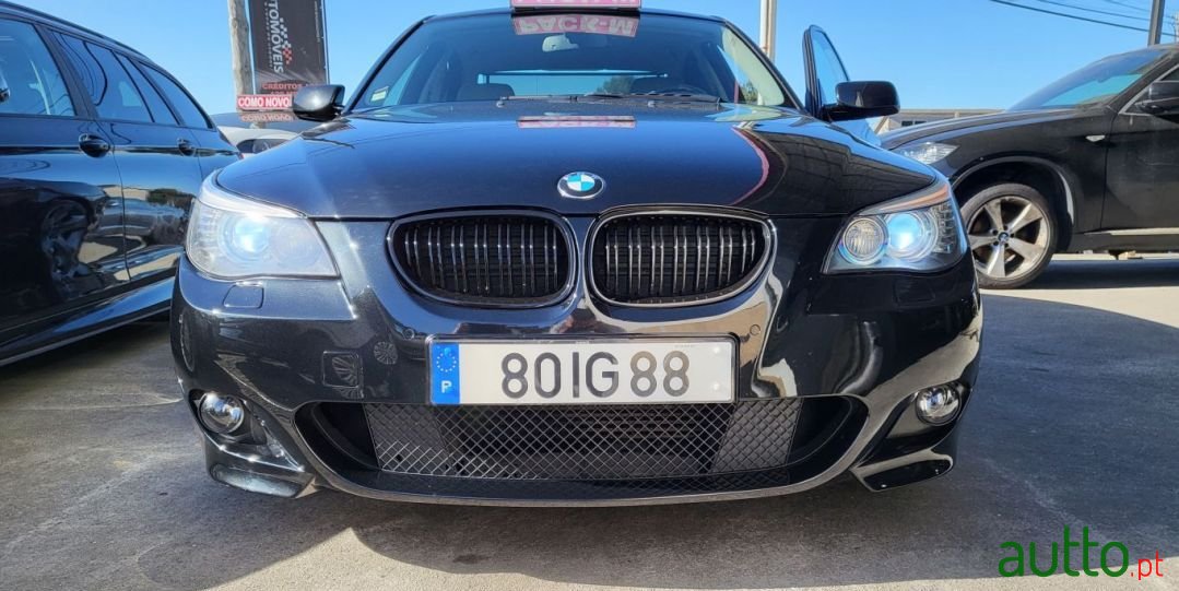 2009' BMW 525 photo #4