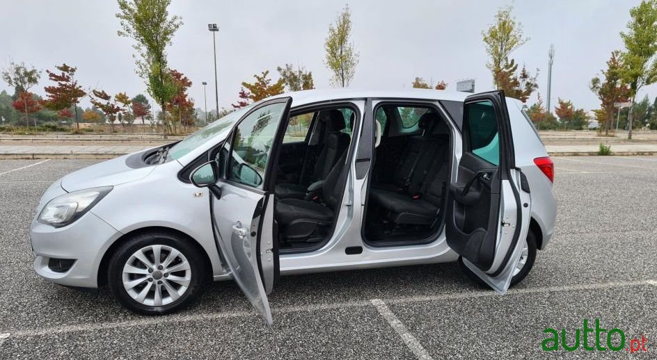 2015' Opel Meriva photo #3