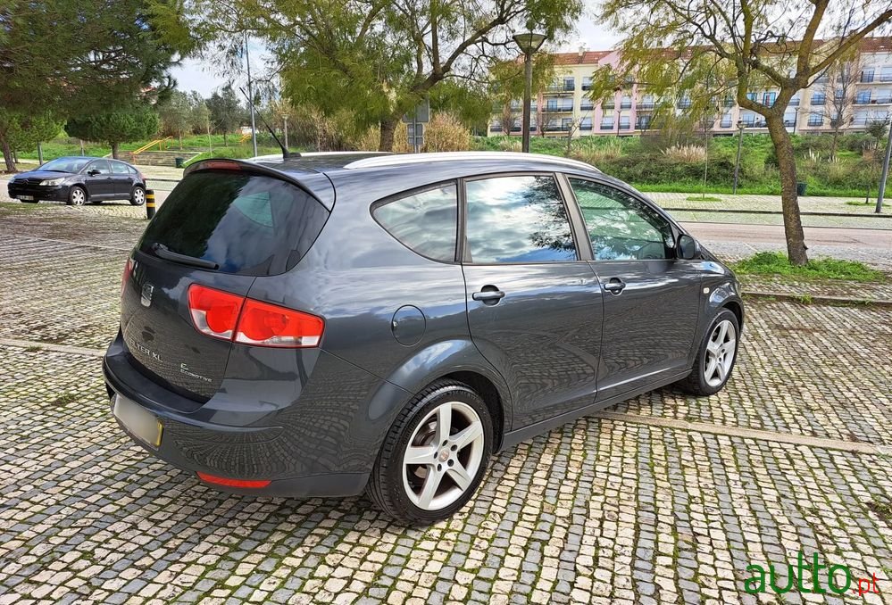 2011' SEAT Altea photo #2