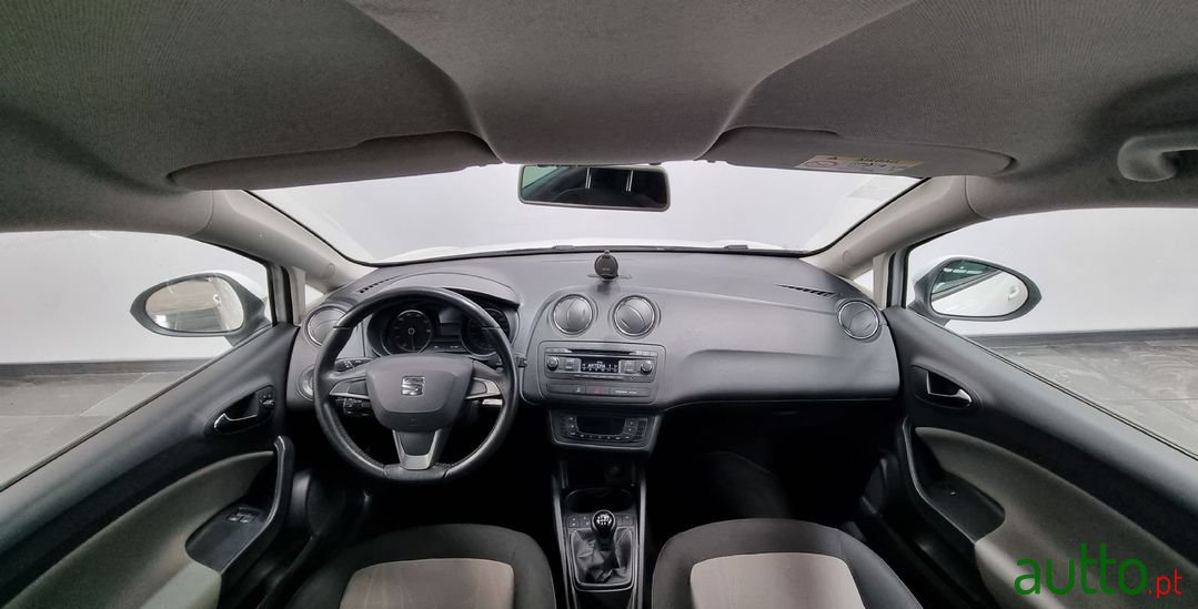 2014' SEAT Ibiza St photo #5