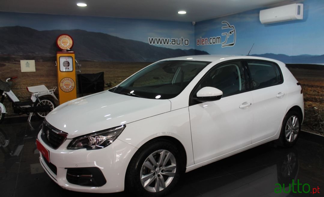 2018' Peugeot 308 photo #1