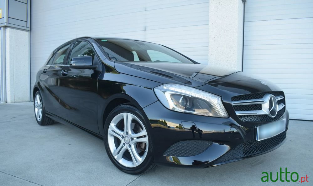 2014' Mercedes-Benz A 180 photo #1