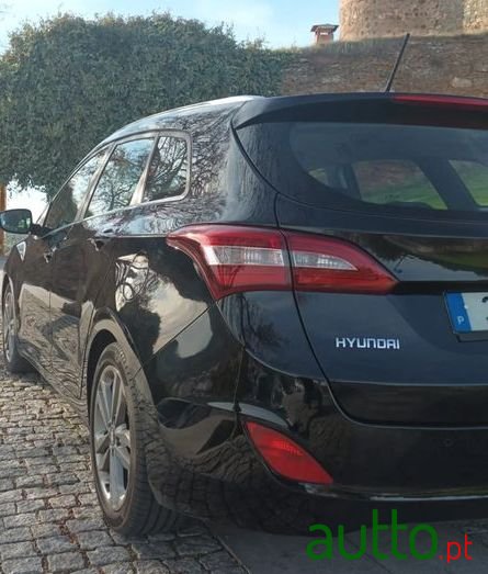 2015' Hyundai i30 Sw photo #5