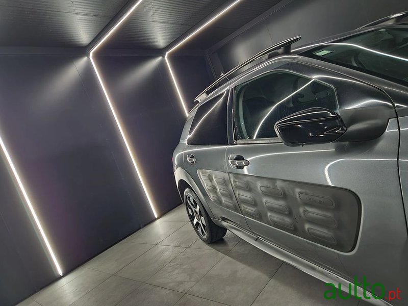 2016' Citroen C4 Cactus photo #4