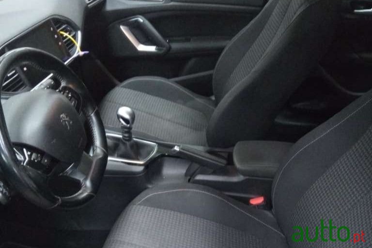 2018' Peugeot 308 photo #4