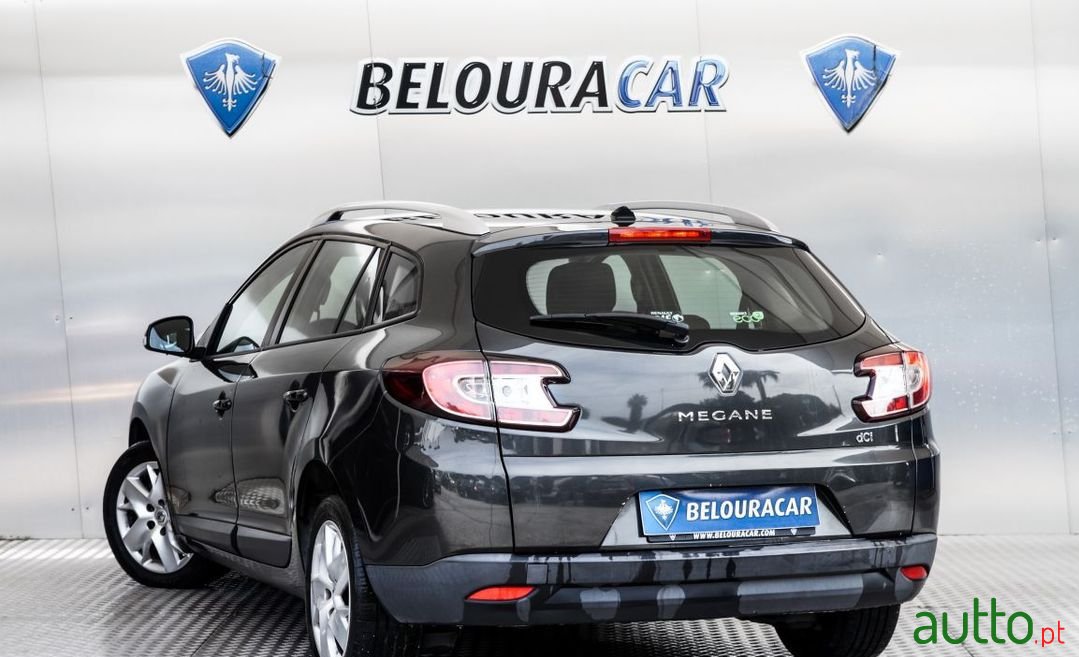 2013' Renault Megane Sport Tourer photo #4