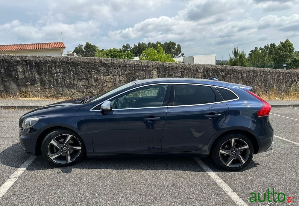 2013' Volvo V40 1.6 D2 R-Design photo #4