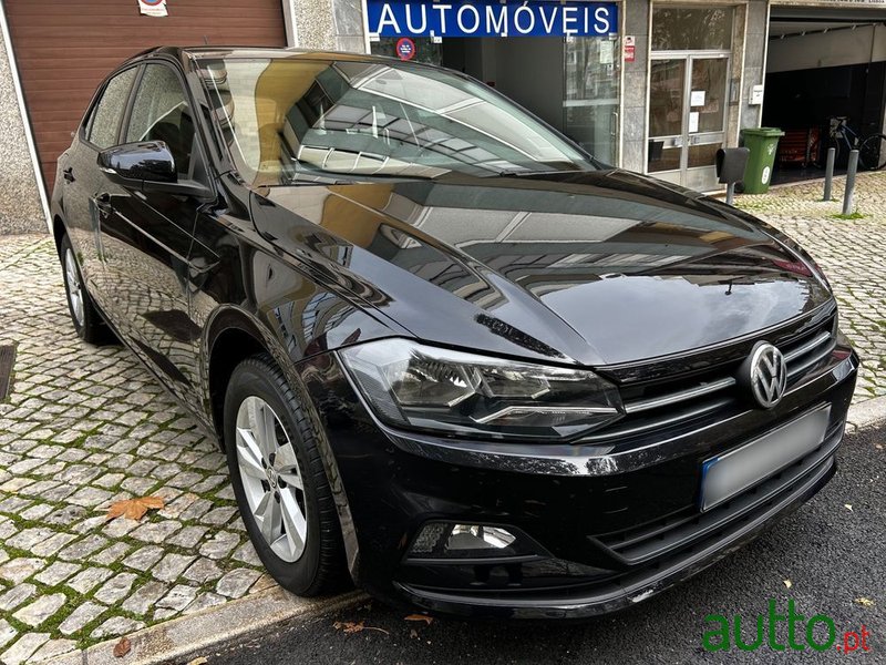 2017' Volkswagen Polo 1.0 Confortline photo #4