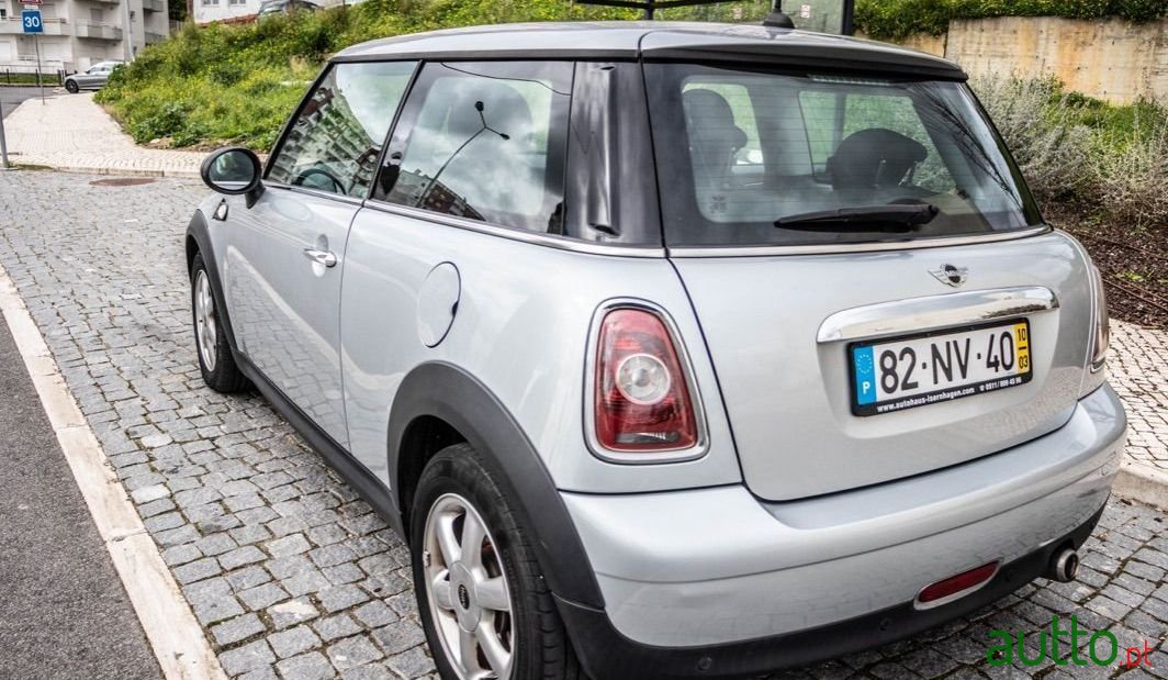 2010' MINI One photo #4