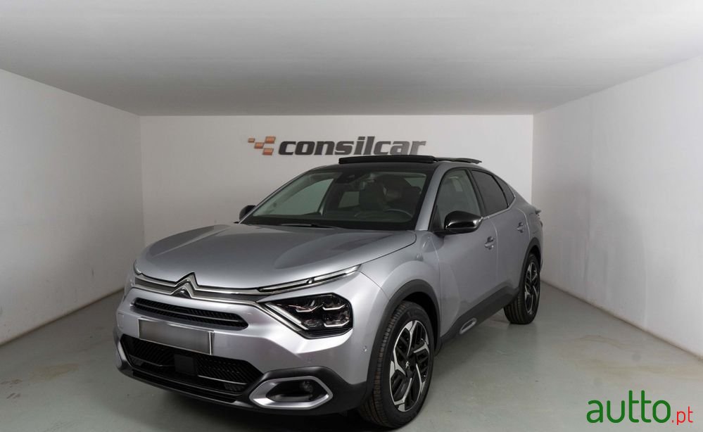 2024' Citroen C4 X photo #1