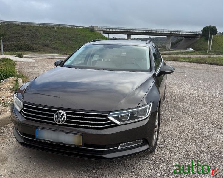 2016' Volkswagen Passat Variant photo #1