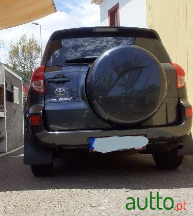 2006' Toyota RAV4 photo #1