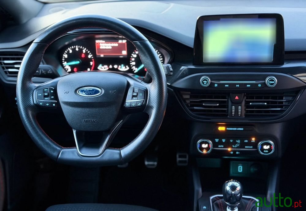 2020' Ford Focus Sw photo #5