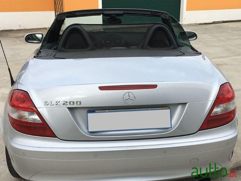 2008' Mercedes-Benz Slk-200 photo #3