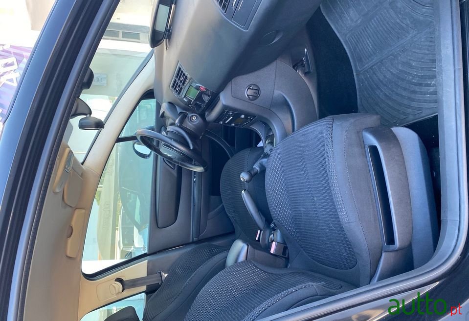 2006' Citroen C4 photo #5