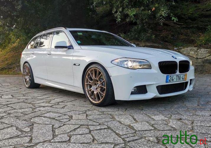 2012' BMW 520 F11 photo #5