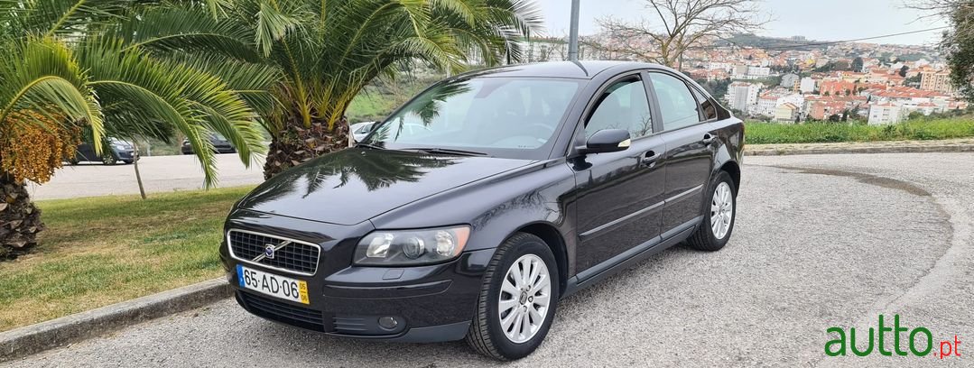 2005' Volvo S40 photo #1