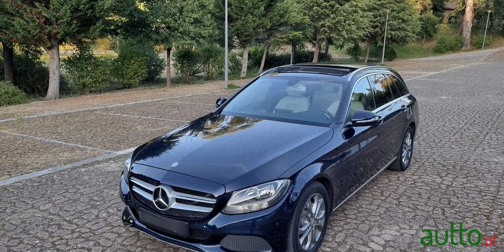 2015' Mercedes-Benz Classe C photo #1